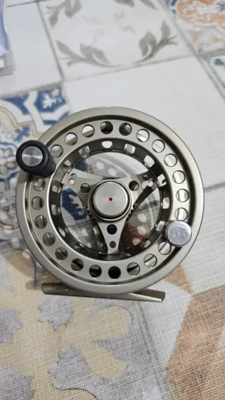 Carrete VISION Fly Fishing Mosca Seca