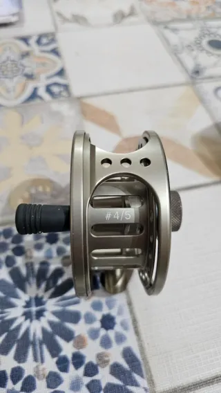 Carrete VISION Fly Fishing Mosca Seca