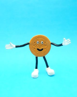 Figura PVC Doradita de Marbú Dorada