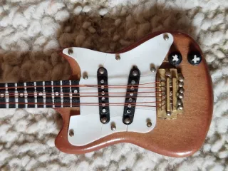 Miniaturas de instrumentos musicales