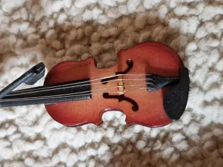 Miniaturas de instrumentos musicales