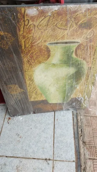 Quadro vintage vaso verde, marrone e in foglie oro