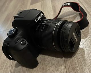 Canon EOS 4000D completa