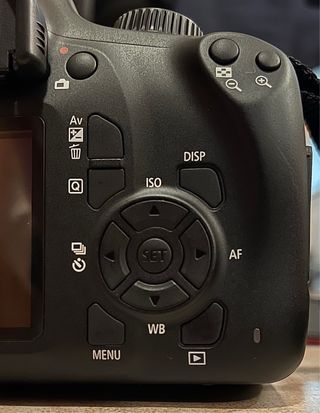 Canon EOS 4000D completa