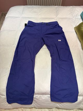 Conjunto Snowboard: Chaqueta, Pantalón y Guantes