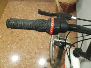 Bicicleta de Montaña Doble Suspensión