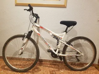 Bicicleta de Montaña Doble Suspensión