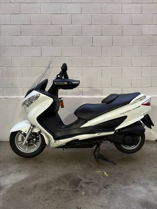 Suzuki Burgman 200