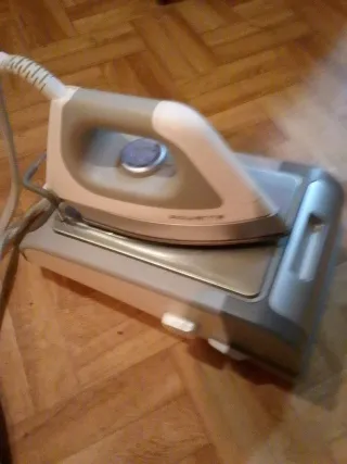 Plancha Rowenta casi nueva