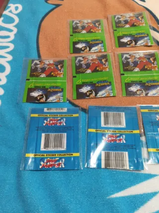 Lote Sobres Cromos Dragon Ball y Street Fighter