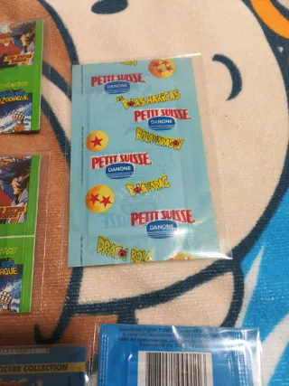 Lote Sobres Cromos Dragon Ball y Street Fighter