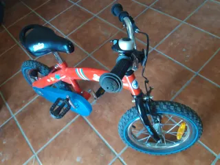 Bicicleta infantil con / sin pedales