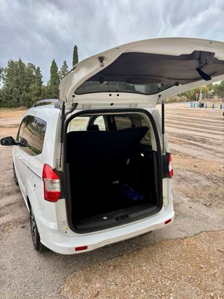 Ford Tourneo Courier 2020