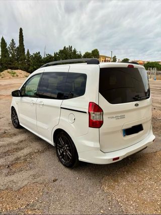 Ford Tourneo Courier 2020