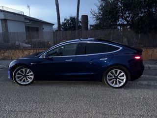 Tesla Model 3 2019 dual motor long range