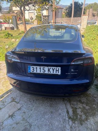 Tesla Model 3 2019 dual motor long range