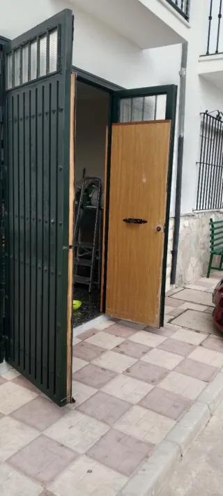 Puerta de garaje metálica