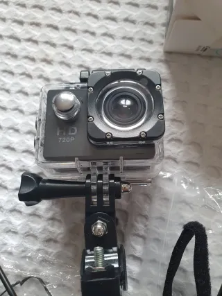 Cámara Deportiva ALE-HOP HD más tarjeta  de 32 gb