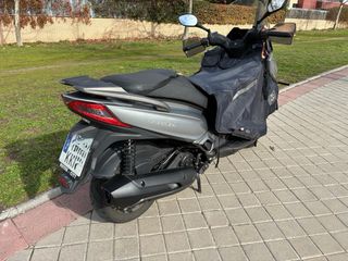 Kymco Grand Dink 300 Año 2018. 27.500 km.