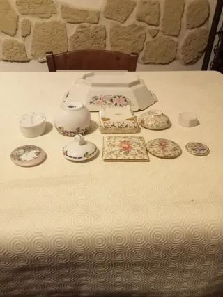 Collezione scatole ceramica decorate