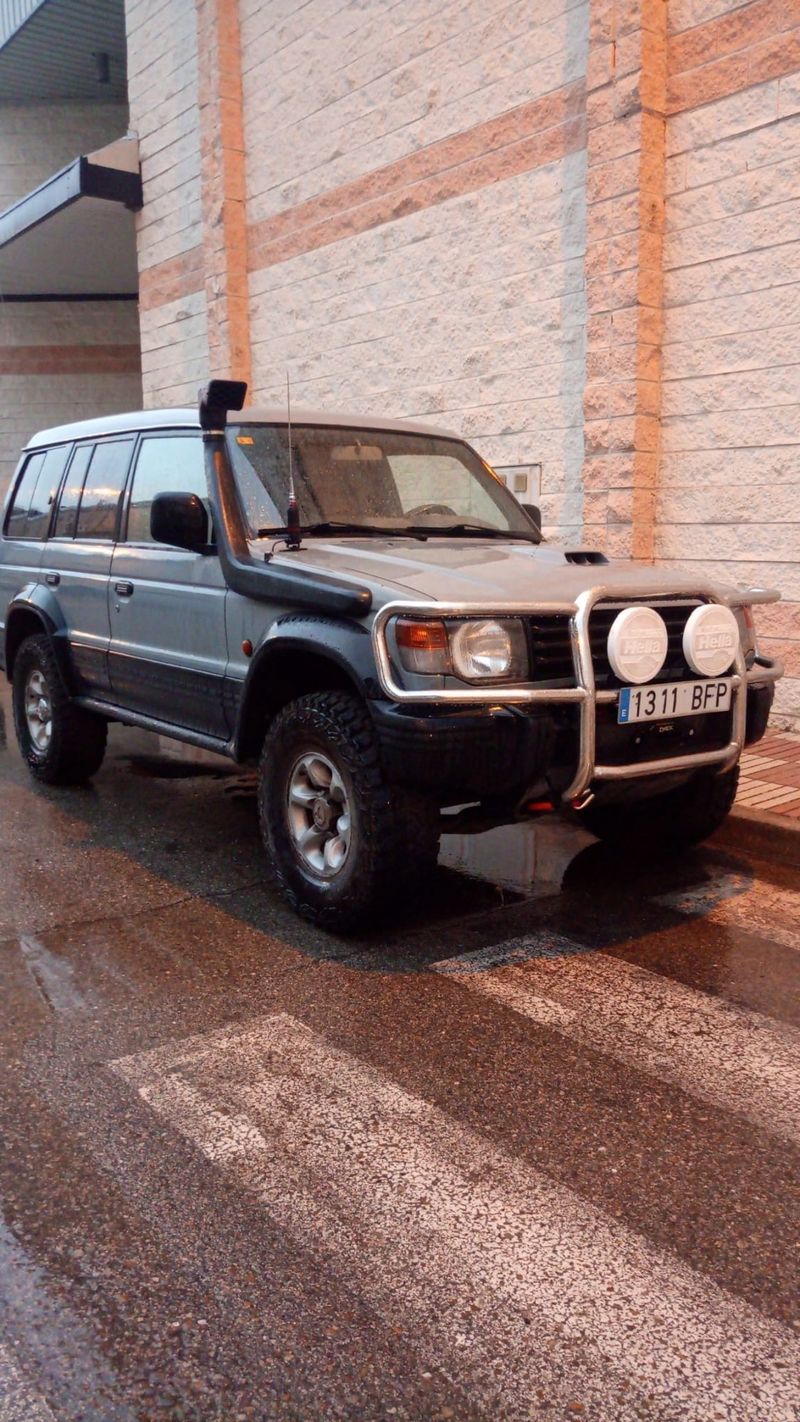 Mitsubishi Montero 2000 - foto 1