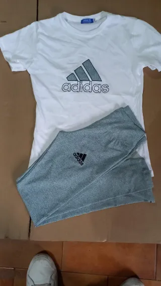 Conjunto Nike Camiseta y Leggings Rosa