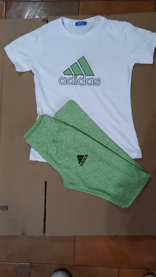 Conjunto Nike Camiseta y Leggings Rosa