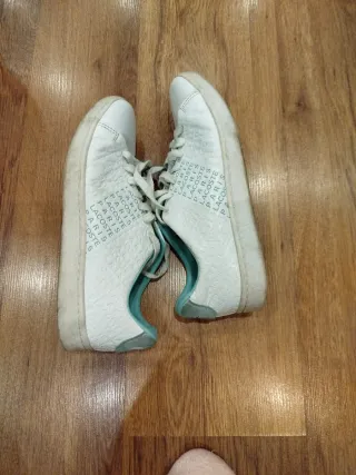 Zapatillas Lacoste Blancas y Turquesa