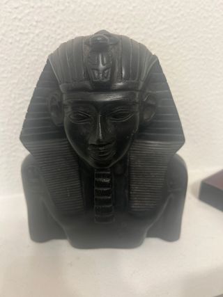 Faraó Decorativo Vintage Pedra