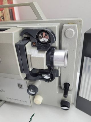 PROYECTOR DE SUPER 8