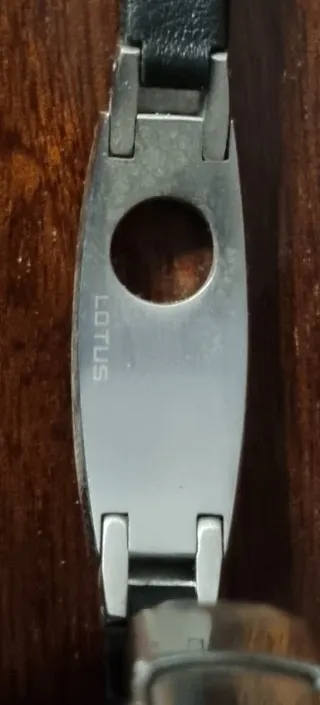 Colgante y pulsera Lotus