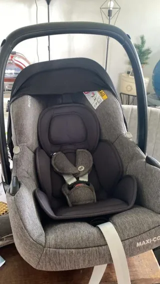 Maxi-Cosi Zelia S Trio Pack + Maxi-Cosi FamilyFix