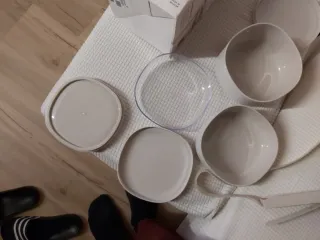 Amuse -Set di tre contenitori per il pranzo.