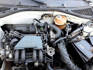 Renault 1119052 7700101909 centralita motor clio i