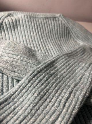 Jersey cuello alto verde azulado