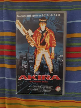 Película Akira DVD y VHS