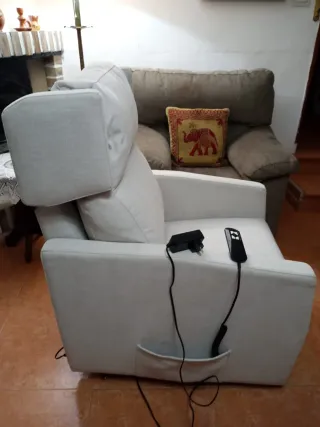 Sillón relax eléctrico beige