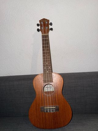 Ukelele Soprano Strong Wind