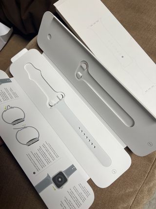 Apple Watch Series 4 44mm Plata