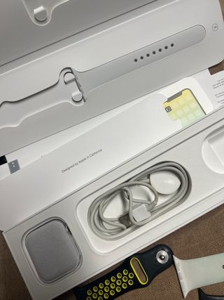 Apple Watch Series 4 44mm Plata