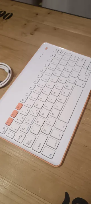 Teclado Bluetooth SilverHt 25x15cm