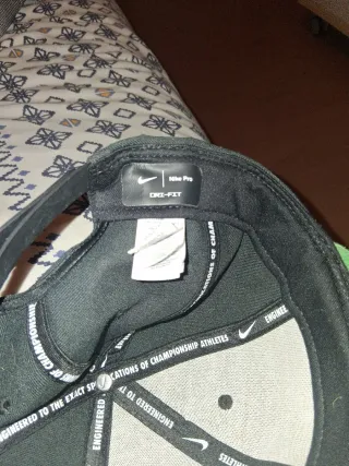 Gorra Nike Pro Negra