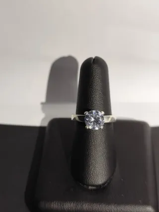 Anillo solitario Plata de rey con Circonita