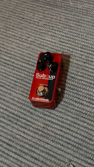 Pedal Guitarra TC Electronic Subnup Octaver