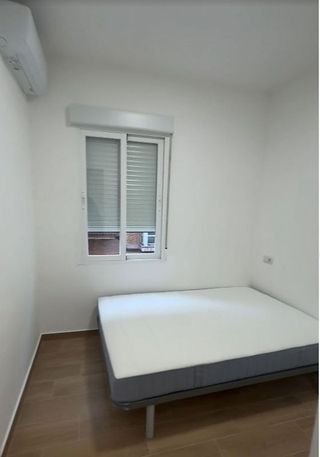 Piso en alquiler en Almendrales en Madrid