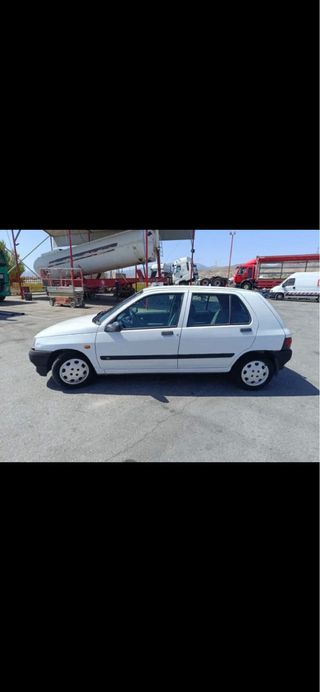 Renault Clio 1998