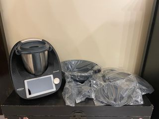Thermomix edición limitada negra marca Vorwek