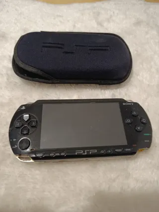 PSP Sony Negra con funda