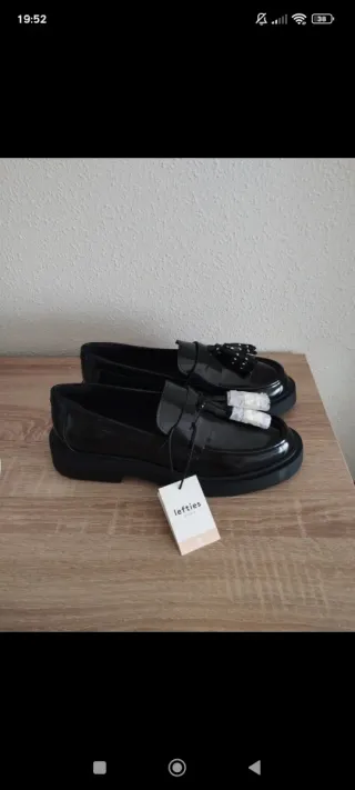 Mocasines negros Lefties con detalle de flecos