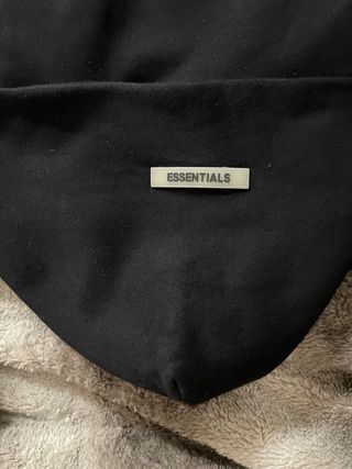 Sudadera Essentials Negra Talla M